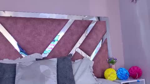 Paulina online show from June 2026 12:10:01 PM
