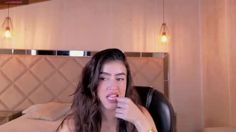 Paulina Santos  online show from May 2026 05:42:01 PM