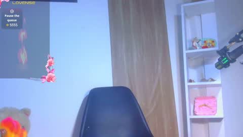 paulina online show from April 2026 05:41:02 PM