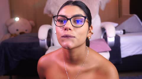 pauline_7 online show from December 2024 06:16:02 PM