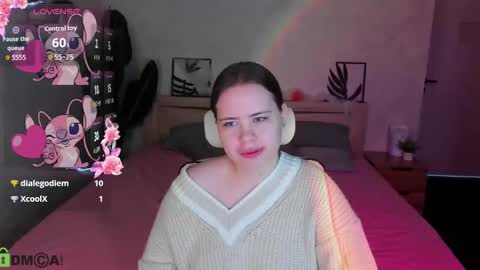 Snapshot of pauline_moore chatting on October 2025 01:33:02 AM Erica online show from October 2025 01:33:02 AM