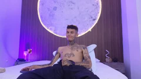 Paulo online show from May 2026 01:22:01 AM