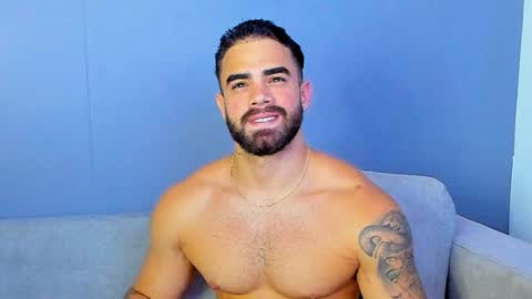 Snapshot of paulphoenix_ chatting on January 2025 11:17:01 PM Paul Phoenix online show from January 2025 11:17:01 PM