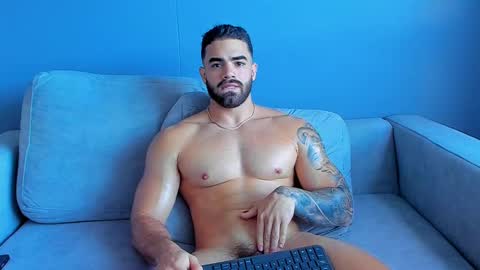 Snapshot of paulphoenix_ chatting on March 2025 11:06:01 PM Paul Phoenix online show from March 2025 11:06:01 PM