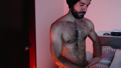 Paul online show from January 2025 04:08:02 AM