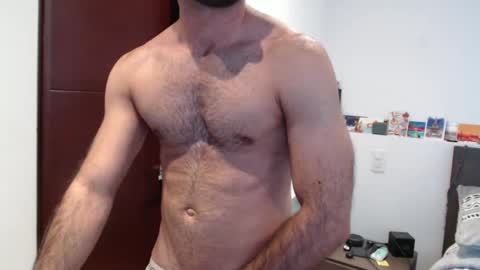 Paul online show from October 2025 08:05:02 PM