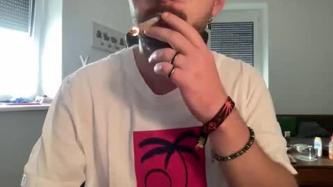 Snapshot of paulsimpsn chatting on October 2025 09:51:01 AM love bush online show from October 2025 09:51:01 AM