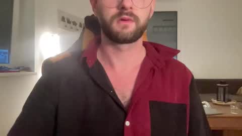 Snapshot of paulsimpsn chatting on October 2025 05:18:01 AM love bush online show from October 2025 05:18:01 AM