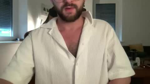 love bush online show from November 2025 06:51:02 AM