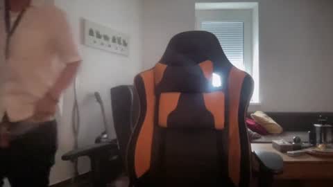 love bush online show from June 2026 02:29:02 PM