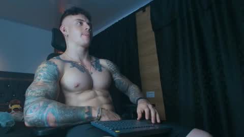 Snapshot of paulthompson_ chatting on March 2026 05:11:01 AM Paul online show from March 2026 05:11:01 AM