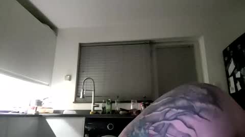 Snapshot of pauluk24 chatting on March 2026 02:04:01 AM pauluk24 online show from March 2026 02:04:01 AM