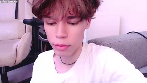 Snapshot of pawclaw chatting on October 2025 02:49:01 PM pawclaw online show from October 2025 02:49:01 PM