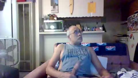 pawgkiller online show from October 2025 04:37:01 AM