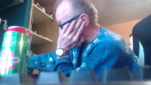 Snapshot of pc8474408 chatting on March 2026 06:04:02 PM pc8474408 online show from March 2026 06:04:02 PM