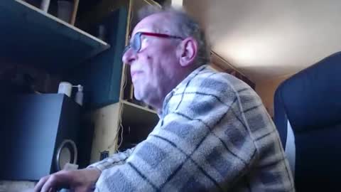 Snapshot of pc8474408 chatting on March 2026 04:35:02 PM pc8474408 online show from March 2026 04:35:02 PM