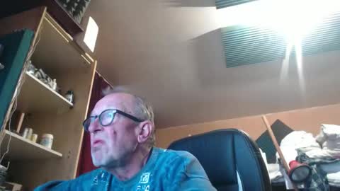 Snapshot of pc8474408 chatting on March 2026 12:16:01 PM pc8474408 online show from March 2026 12:16:01 PM