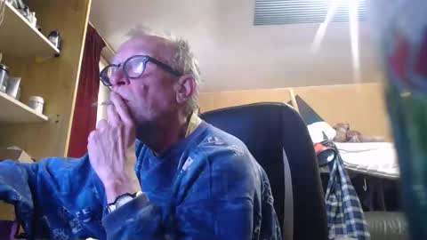 Snapshot of pc8474408 chatting on April 2026 06:44:02 AM pc8474408 online show from April 2026 06:44:02 AM