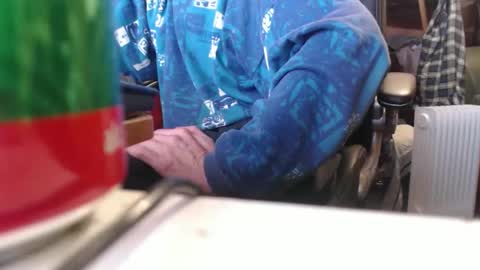 Snapshot of pc8474408 chatting on April 2026 09:40:01 AM pc8474408 online show from April 2026 09:40:01 AM