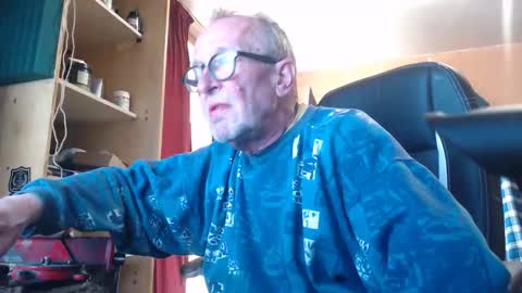 Snapshot of pc8474408 chatting on April 2026 12:57:02 PM pc8474408 online show from April 2026 12:57:02 PM