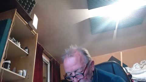 Snapshot of pc8474408 chatting on April 2026 10:55:01 AM pc8474408 online show from April 2026 10:55:01 AM
