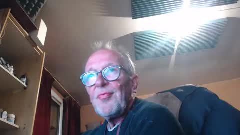 Snapshot of pc8474408 chatting on April 2026 01:41:01 AM pc8474408 online show from April 2026 01:41:01 AM