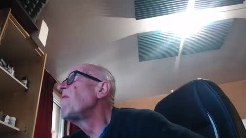Snapshot of pc8474408 chatting on April 2026 09:13:01 AM pc8474408 online show from April 2026 09:13:01 AM