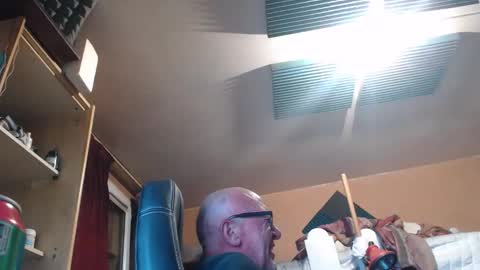 Snapshot of pc8474408 chatting on April 2026 12:33:02 AM pc8474408 online show from April 2026 12:33:02 AM