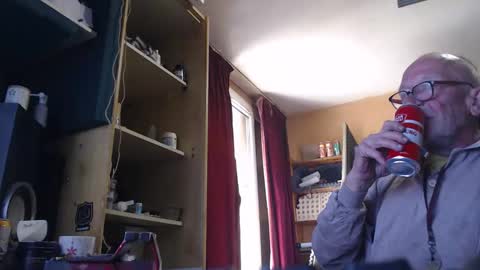 Snapshot of pc8474408 chatting on April 2026 02:10:02 PM pc8474408 online show from April 2026 02:10:02 PM