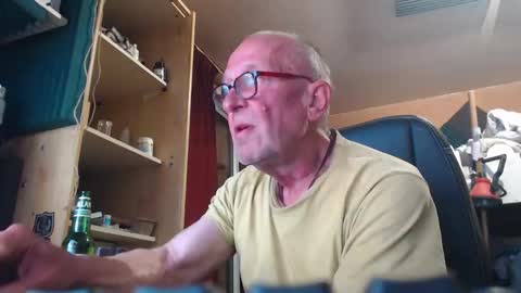 Snapshot of pc8474408 chatting on May 2026 08:02:02 PM pc8474408 online show from May 2026 08:02:02 PM