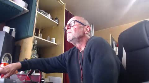 Snapshot of pc8474408 chatting on May 2026 07:00:02 PM pc8474408 online show from May 2026 07:00:02 PM