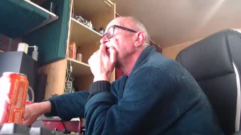 Snapshot of pc8474408 chatting on May 2026 01:11:01 AM pc8474408 online show from May 2026 01:11:01 AM