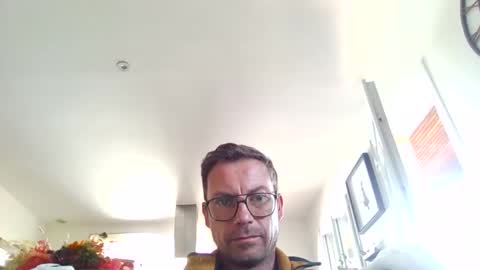 Snapshot of pchittt chatting on October 2025 10:18:01 AM pchittt online show from October 2025 10:18:01 AM