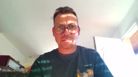 Snapshot of pchittt chatting on October 2025 03:24:01 PM pchittt online show from October 2025 03:24:01 PM