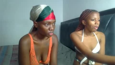 Snapshot of peach_ebonny chatting on June 2026 06:30:01 AM peach_ebonny online show from June 2026 06:30:01 AM
