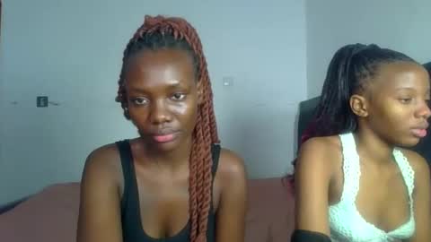 Snapshot of peach_ebonny chatting on June 2026 06:25:01 AM peach_ebonny online show from June 2026 06:25:01 AM