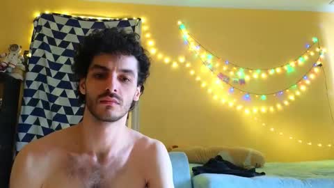 Snapshot of peachcreamcouple chatting on September 2025 05:00:02 AM Lexy Peach online show from September 2025 05:00:02 AM