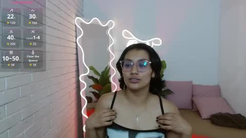 Snapshot of peachy_tay chatting on October 2025 02:50:02 PM peachy_tay online show from October 2025 02:50:02 PM