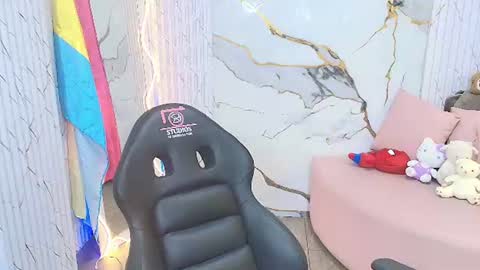 peachy_tay online show from June 2026 11:33:01 AM