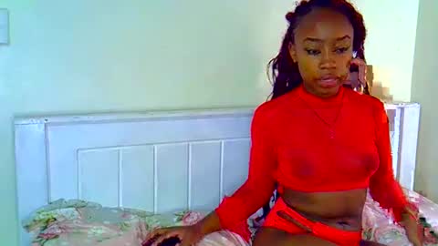 Snapshot of peachyblink chatting on February 2026 09:54:01 AM peachyyy online show from February 2026 09:54:01 AM