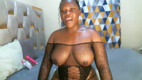 Snapshot of peachygirl255 chatting on May 2026 05:14:02 AM Peachy online show from May 2026 05:14:02 AM