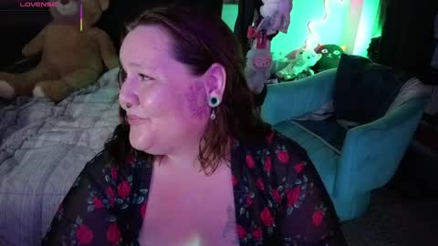 Peachy Nessa online show from May 2026 07:05:01 AM