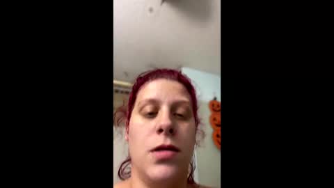 Snapshot of peachyy27 chatting on October 2025 09:45:01 PM peachyy27 online show from October 2025 09:45:01 PM