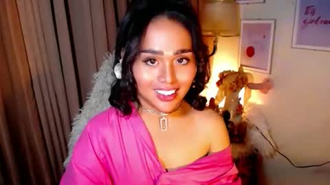 Angel Creamdensada online show from May 2026 08:06:01 PM