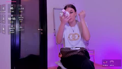 Kate online show from March 2026 01:27:02 PM