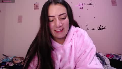 Pearl online show from October 2025 04:12:01 AM