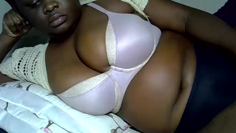 Snapshot of pearl_33 chatting on November 2025 11:10:01 AM Keci online show from November 2025 11:10:01 AM