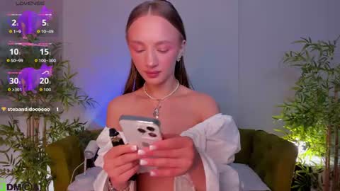 Sex Leah online show from June 2026 01:05:01 AM