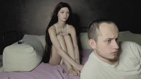 Rina and Max online show from May 2026 09:05:01 AM
