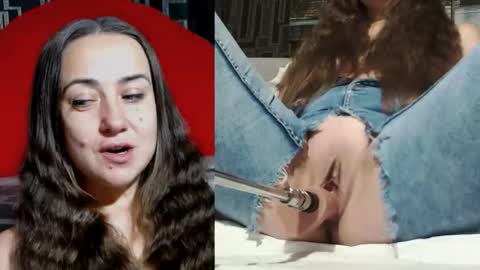 Snapshot of pearl_helen chatting on November 2025 08:40:02 PM pearl_helen online show from November 2025 08:40:02 PM